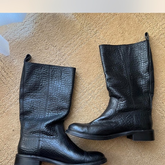 Pebbled leather Tory Burch mid calf boot - Picture 4 of 8